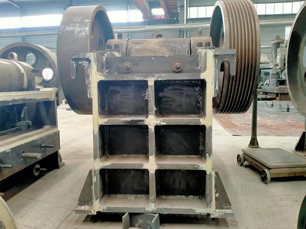 鋁礦石顎式破碎機(jī)型號與價格